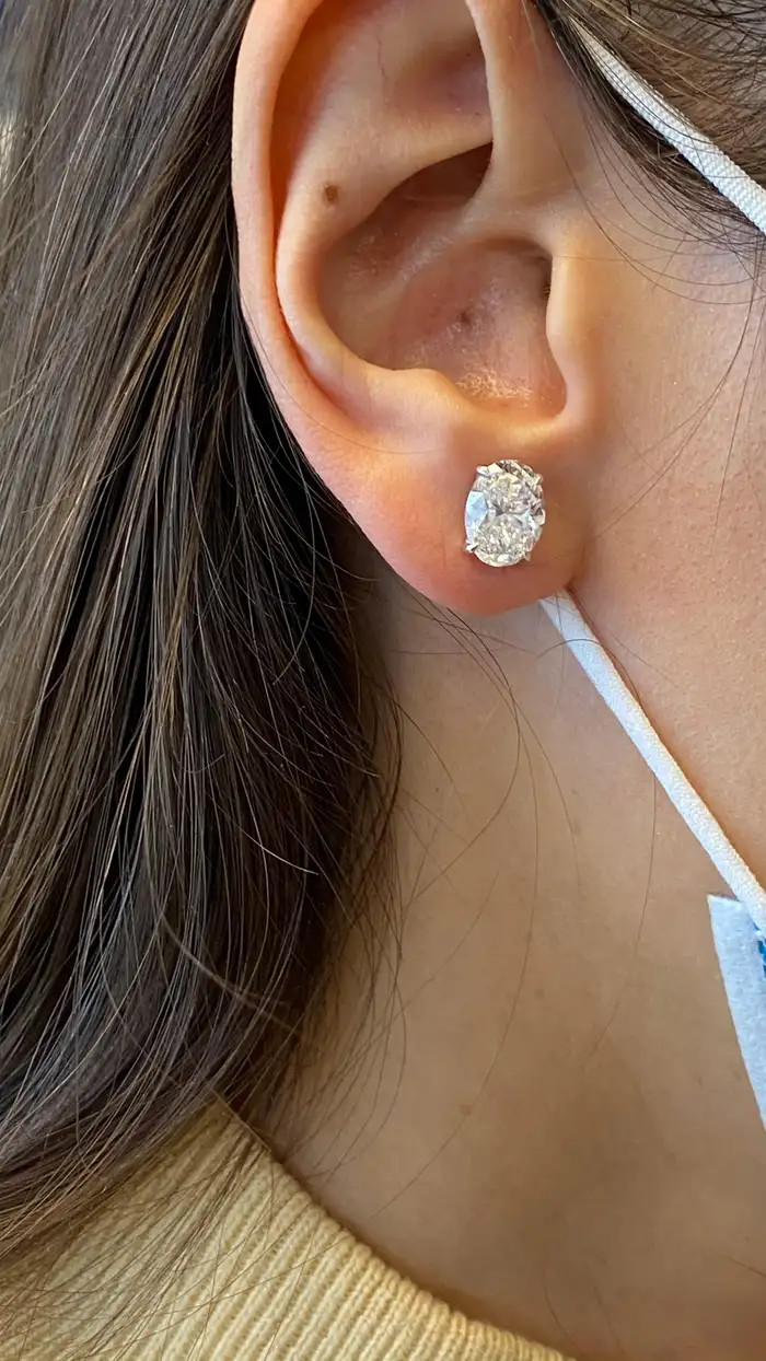 Aero Oval Stud Earrings - Image 3